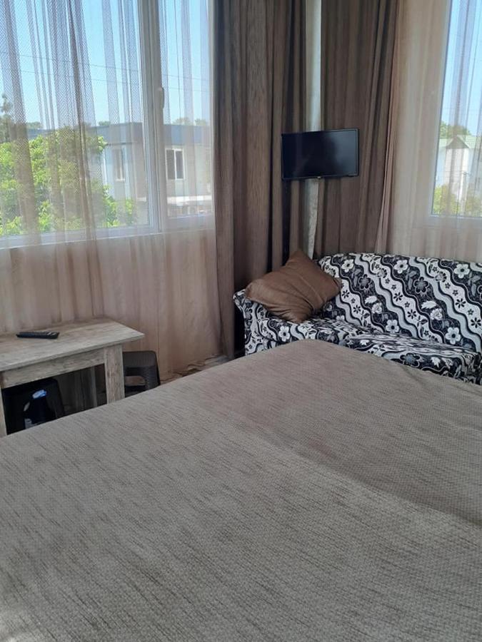 Guest House "Sulo" Kobuleti Esterno foto
