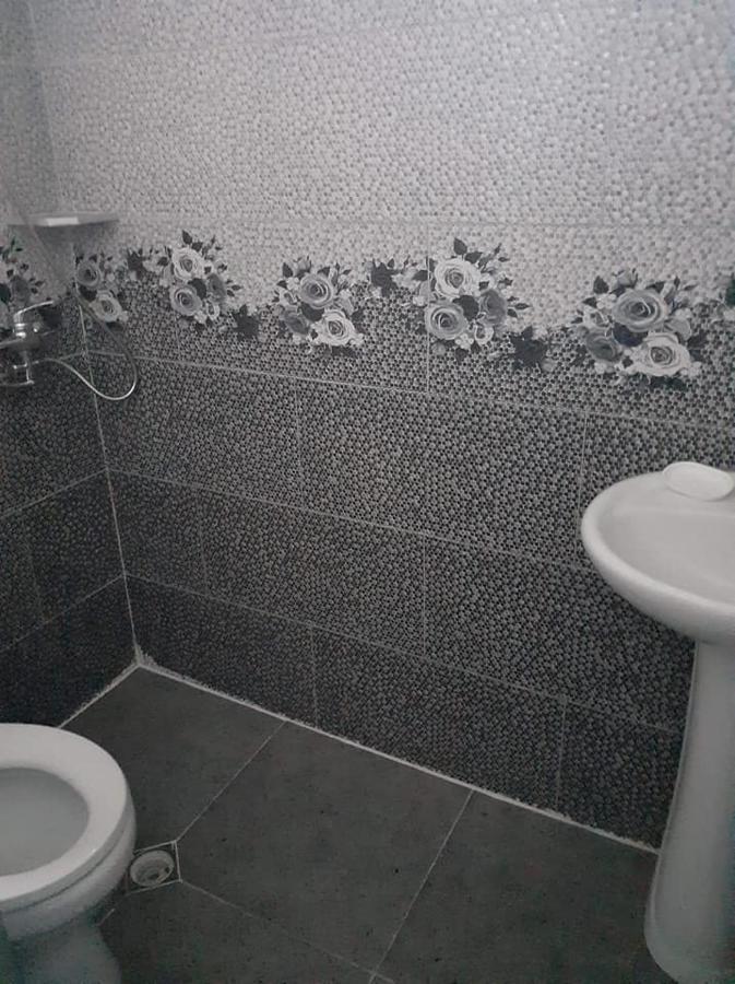 Guest House "Sulo" Kobuleti Esterno foto